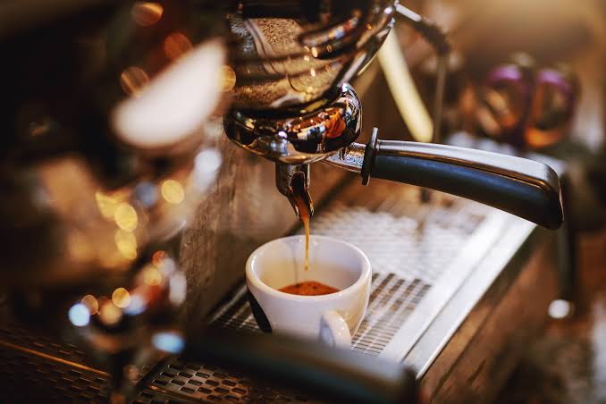 How to Quit Coffee Without Headaches: The Tapering Strategy