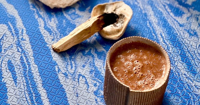 How Much Ceremonial Cacao Per Cup? A Dosage Guide in Grams, Coins & Ounces